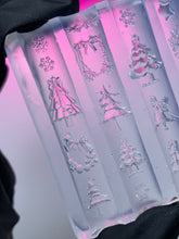 Load image into Gallery viewer, 🎄 Holiday Magic Casting Mold 🎁
