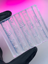 Load image into Gallery viewer, 🎄 Holiday Magic Casting Mold 🎁
